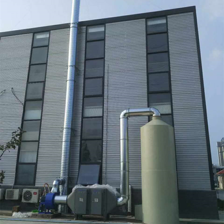    酸氣廢氣處理采用水噴淋塔+UV光解廢氣凈化組合來對廢氣進行凈化，適合于連續(xù)和間歇排放廢氣的治理；