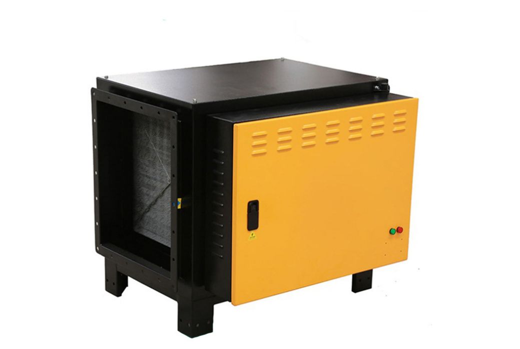 油煙凈化器其實(shí)有很多種的，這里主要是高空油煙凈化器和低空油煙凈化器的介紹。