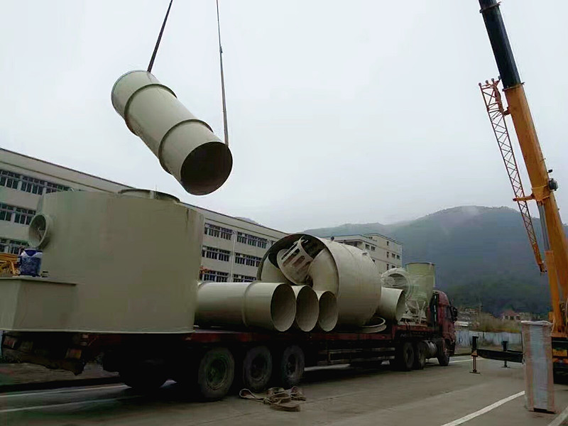 新材料廠<a href='http://www.xiang-tong.com/products/chuchen/jh/gongyefeiqichuli/' target='_blank' title='廢氣處理設(shè)備' ><strong>廢氣處理設(shè)備</strong></a> 新材料廠異味凈化方案 車(chē)間廢氣處理設(shè)備