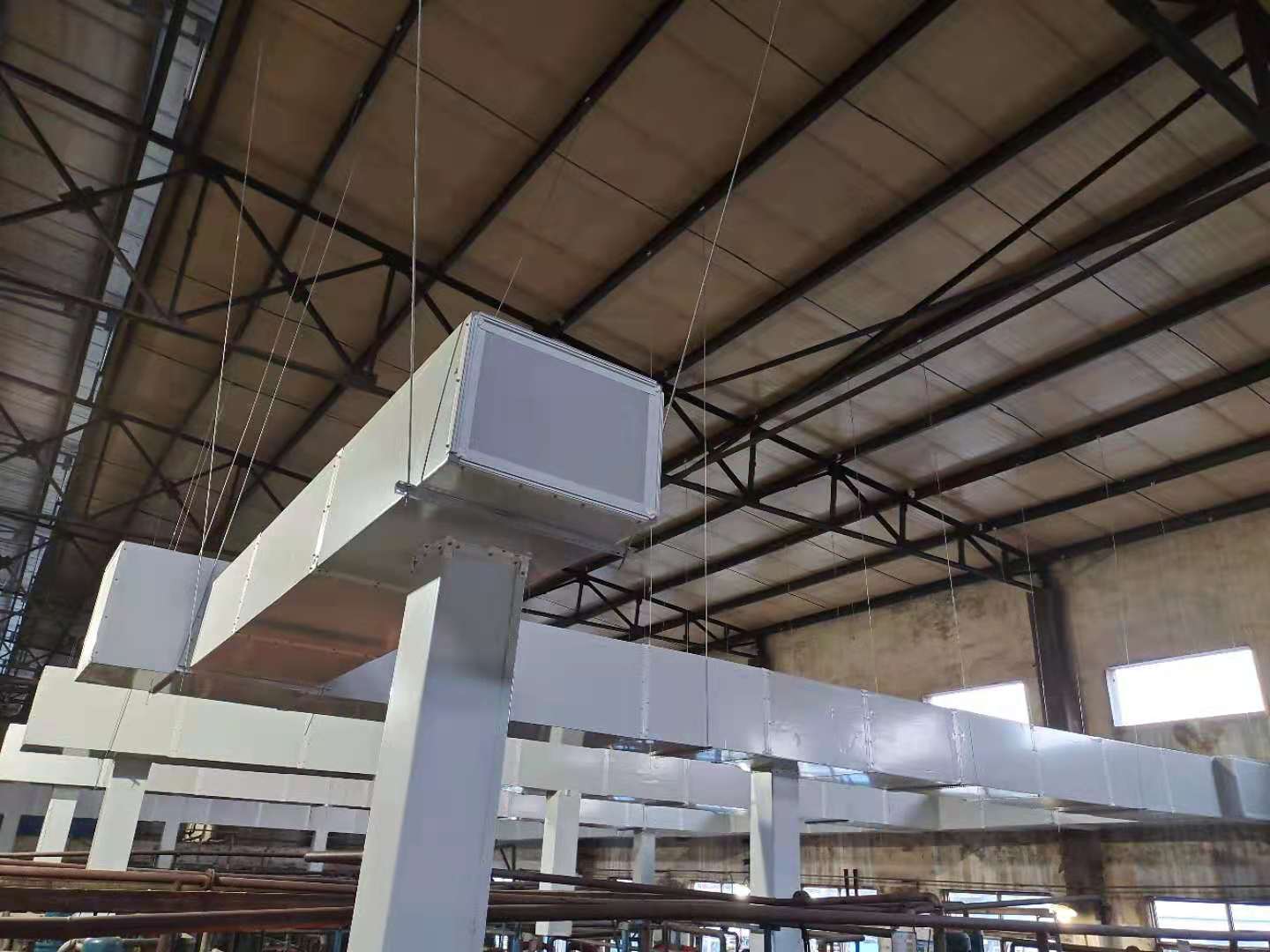 五金車間降溫散熱 五金制造企業(yè)散熱排風(fēng)降溫方法 五金車間降溫散熱 五金制造企業(yè)散熱排風(fēng)降溫方法